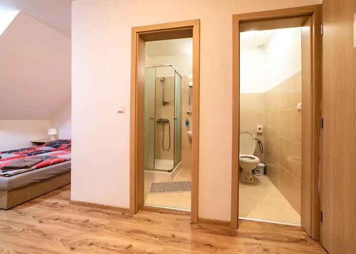 Motorest Lumik * Tótgyarmat